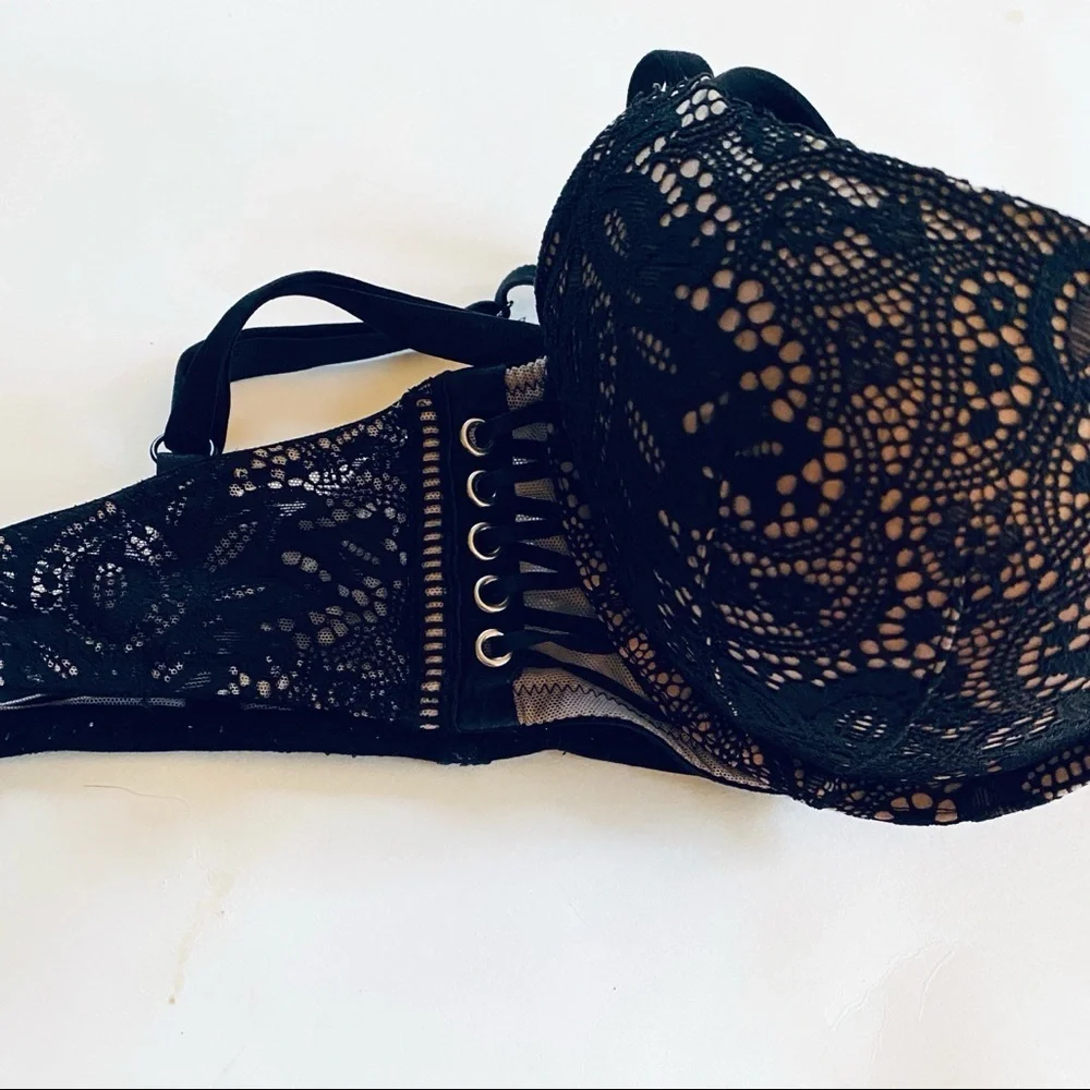 Victoria’s Secret Sexy Push Up Bra - Picture 4 of 4